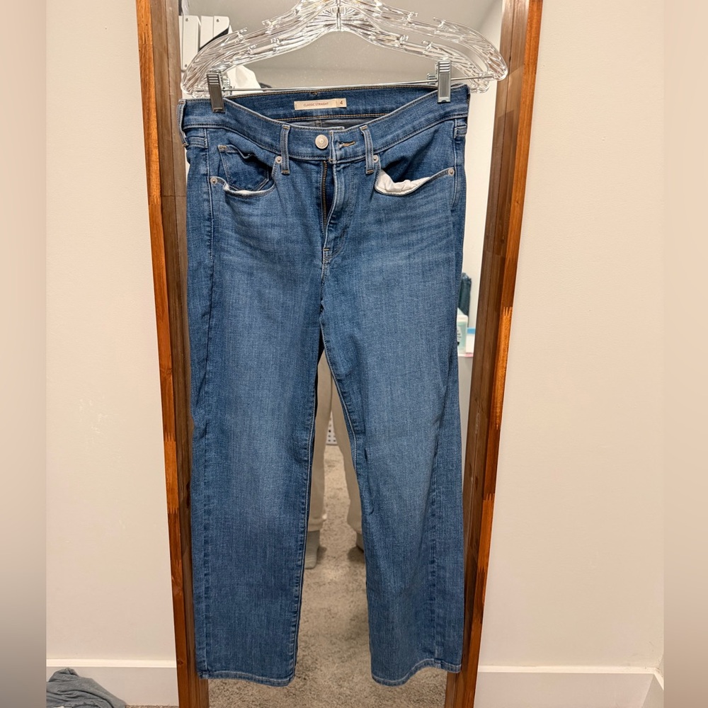 Levi’s classic straight